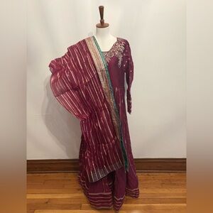 Pakistani Wedding Guest Dress Style Pishwas